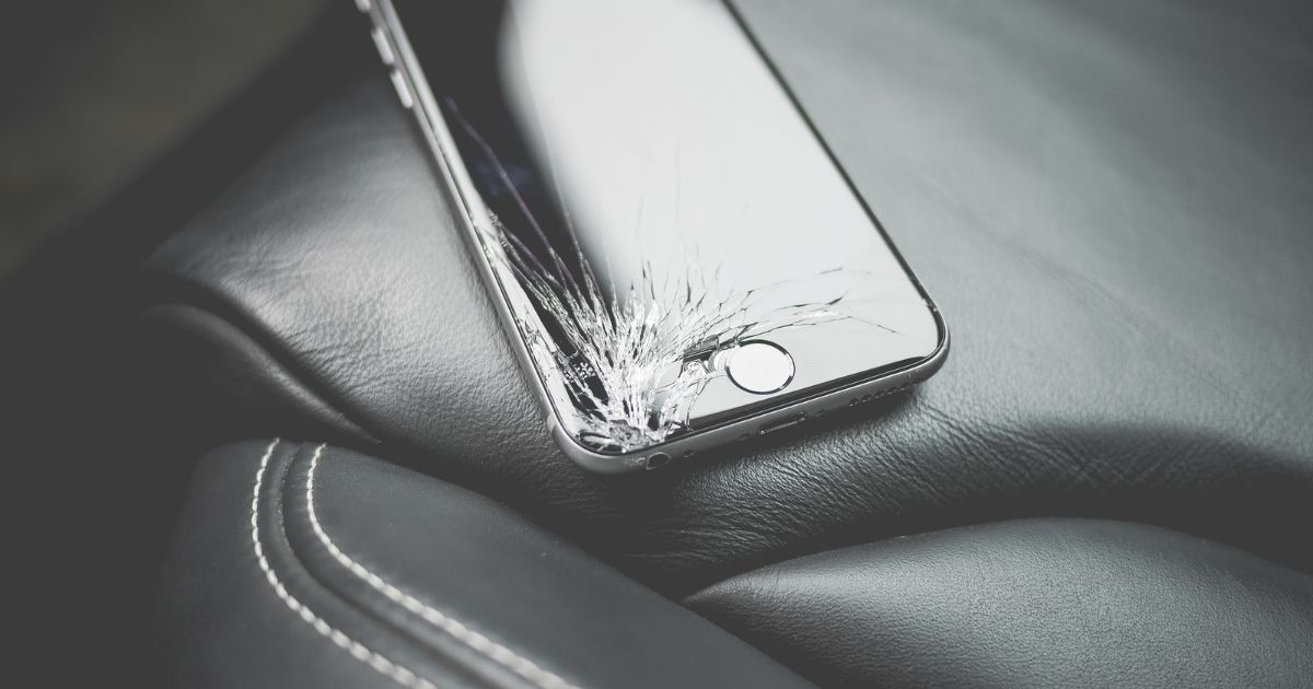 ノジマのスマホ買取で画面割れ端末を出す前に確認するイメージ
