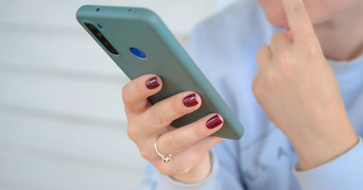 ノジマのスマホ買取を安心して検討しているイメージ